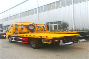 都昌附近拖车救援搭电