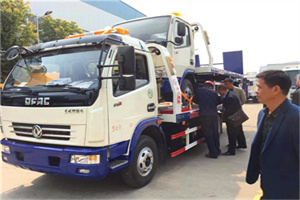都昌汽车道路救援拖车价格